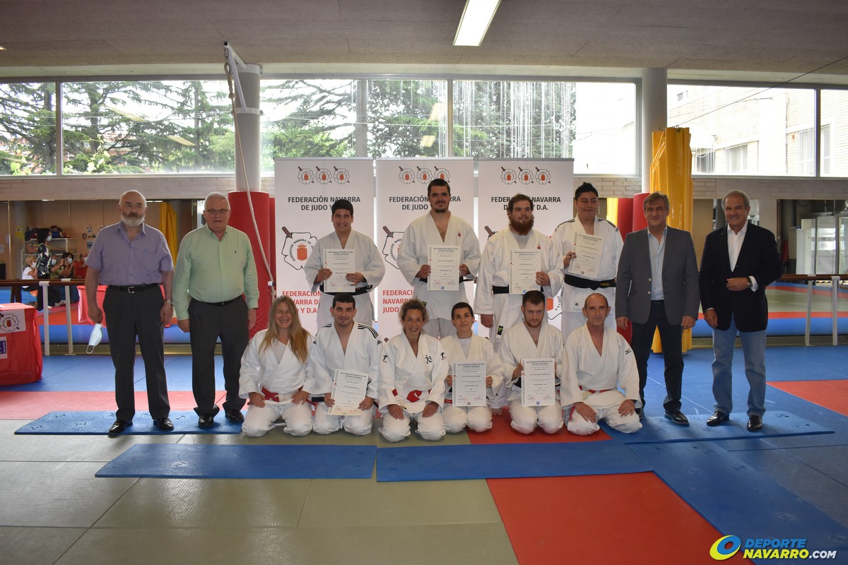 Emotiva ceremonia  de imposici&oacute;n de cintur&oacute;n negro de Judo a j&oacute;venes con NEE. Pamplona 19-06-21. Publicaciones en prensa, TV y Radio.